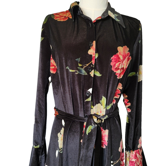 Black Velvet Floral Robe Housecoat Womens M Whimsygoth Dark Fairy Kate & Mallory - Picture 3 of 11